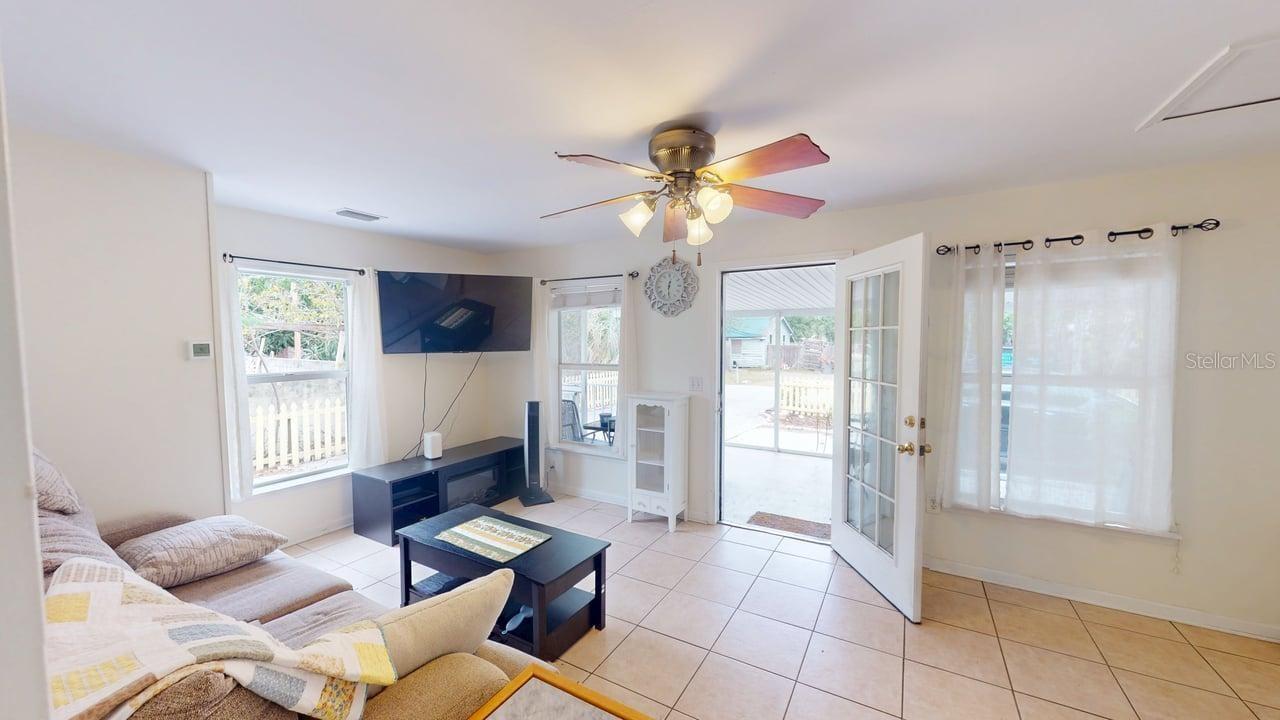 Listing Photo 10