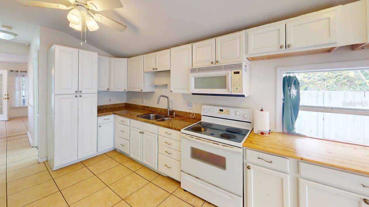 Listing Photo 18