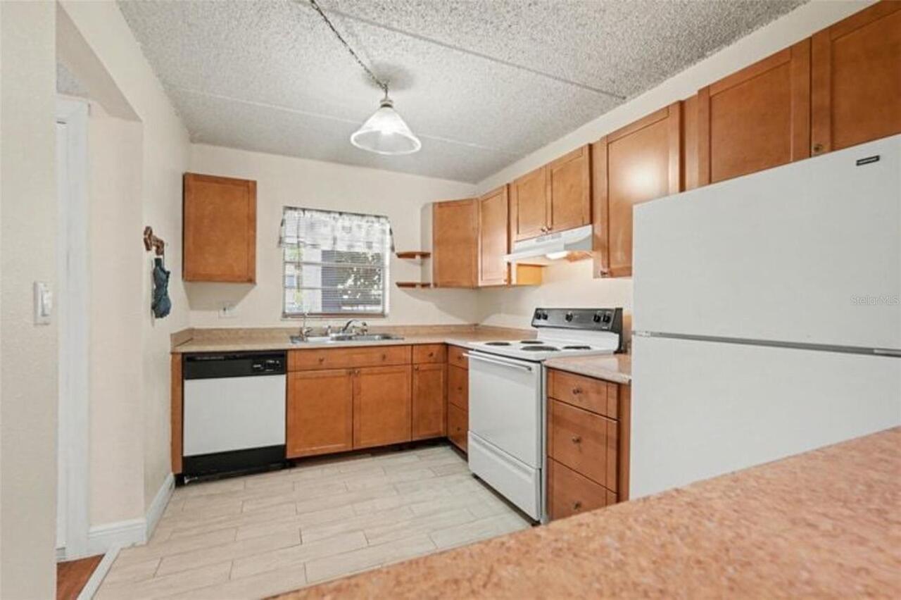 Listing Photo 7
