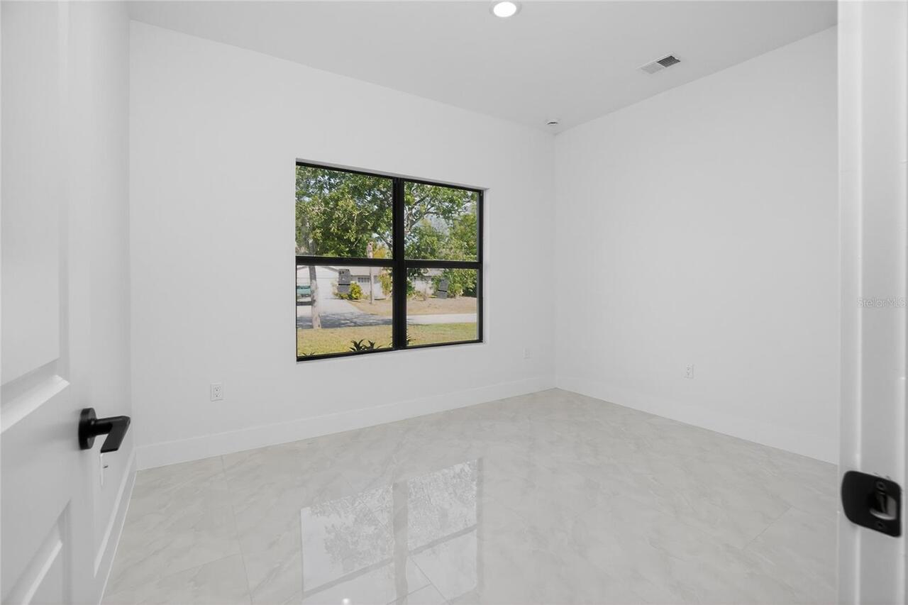 Listing Photo 26