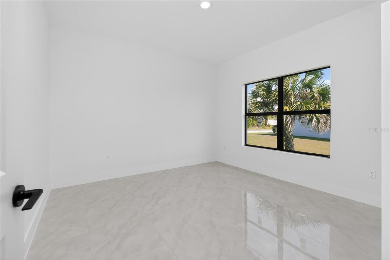 Listing Photo 38