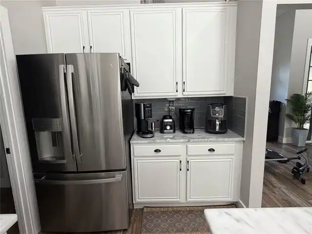 Listing Photo 17