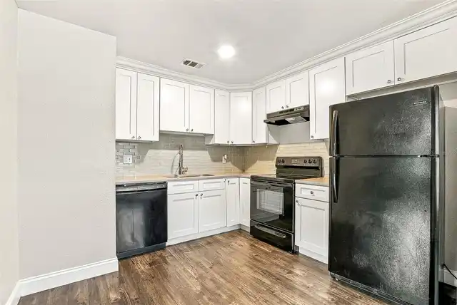 Listing Photo 5