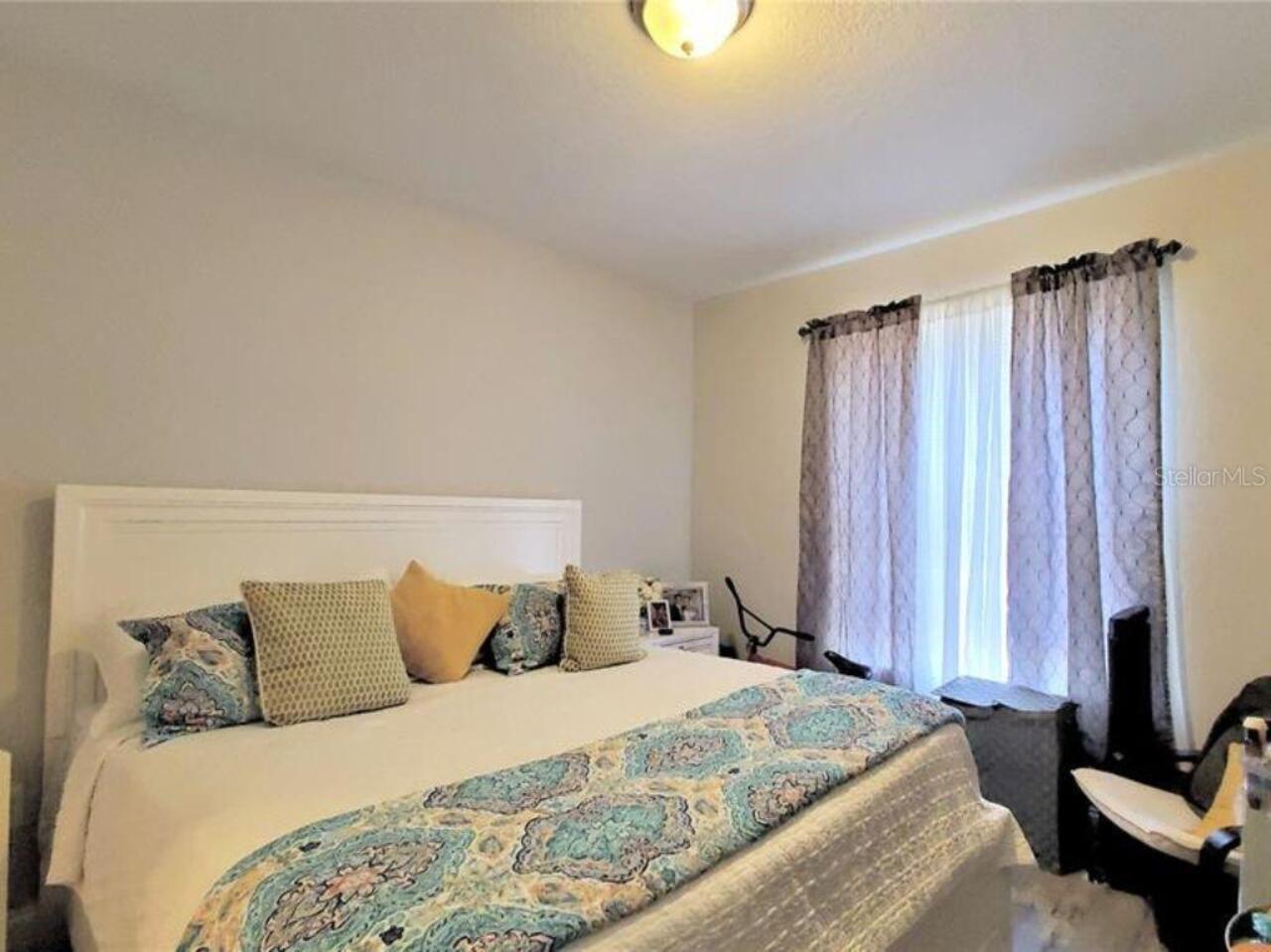 Listing Photo 11