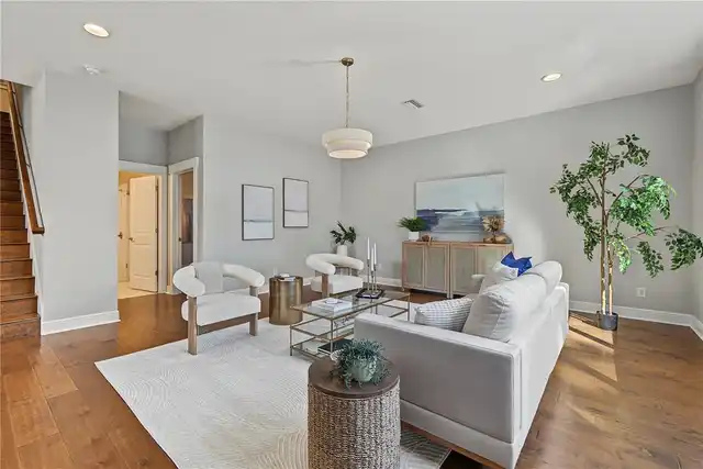 Listing Photo 16