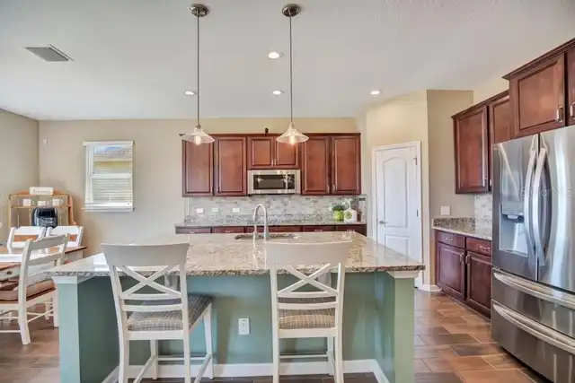 Listing Photo 15