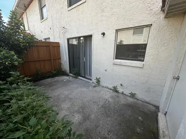 Listing Photo 11