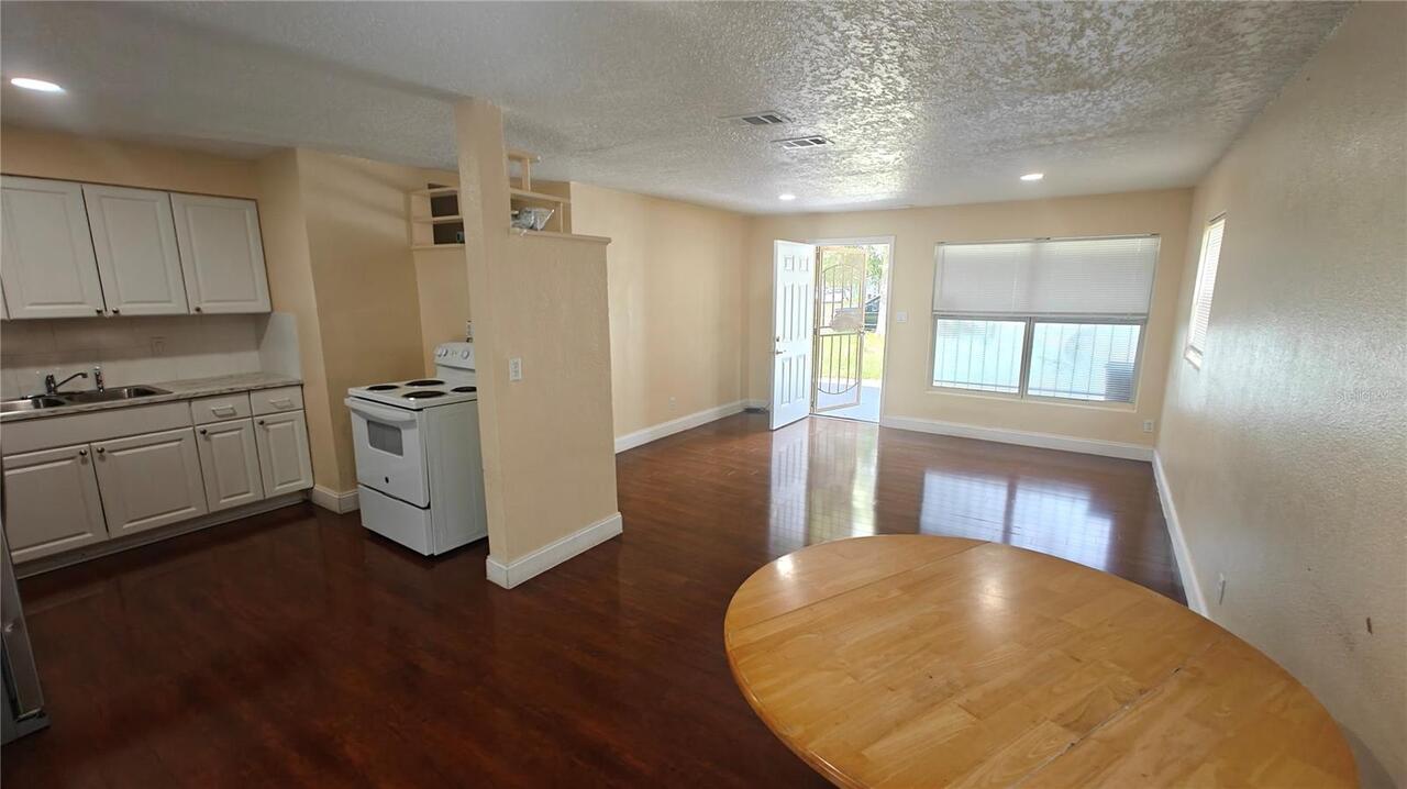 Listing Photo 7