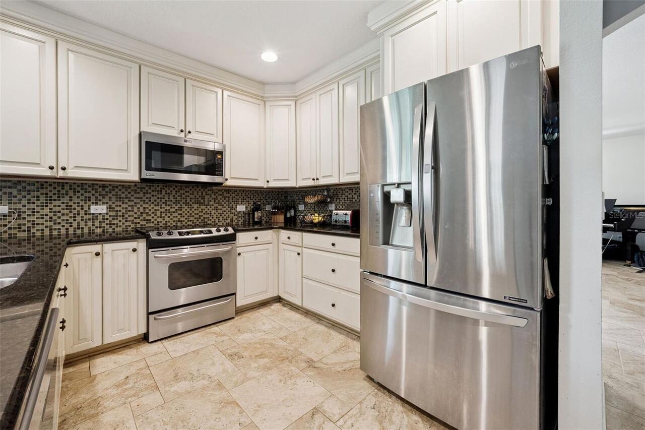 Listing Photo 11