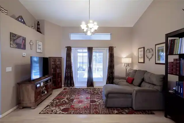 Listing Photo 16