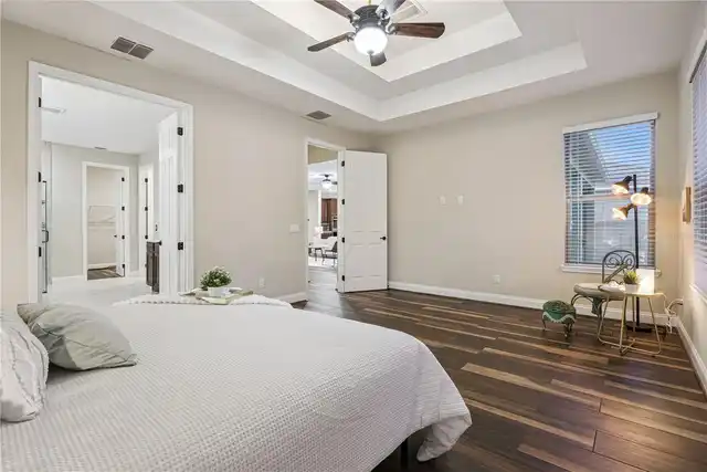 Listing Photo 12