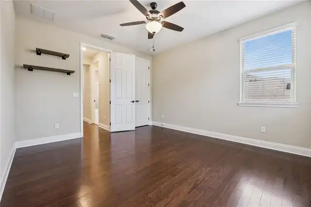 Listing Photo 25