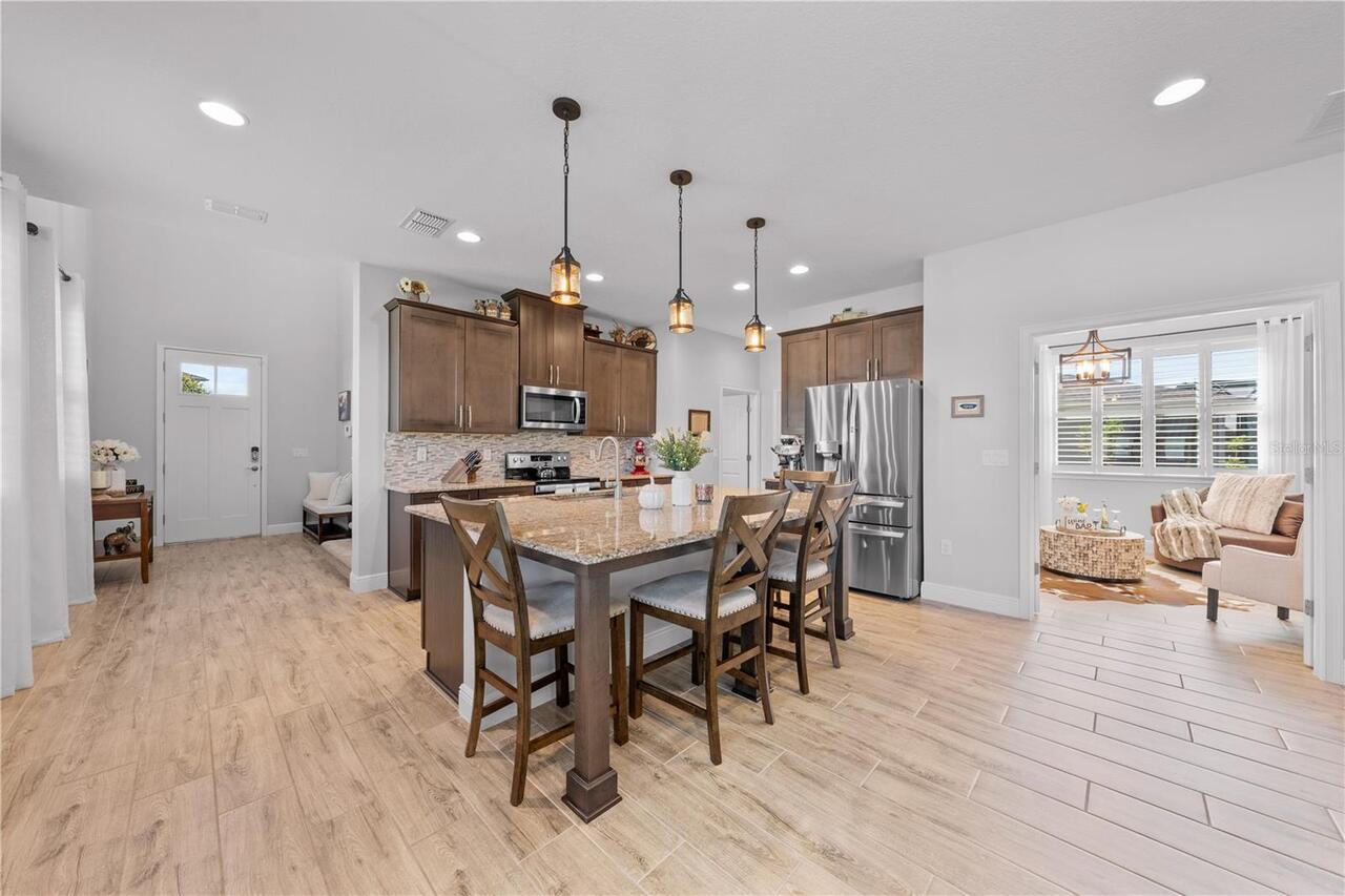 Listing Photo 17