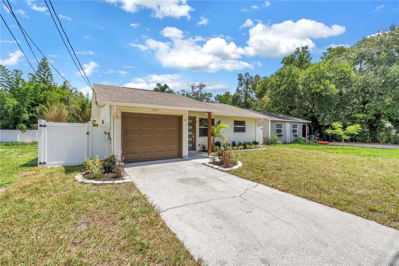 Listing Photo 42