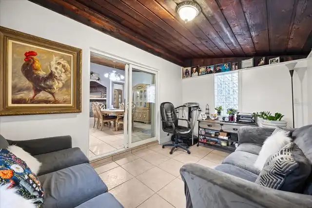 Listing Photo 17