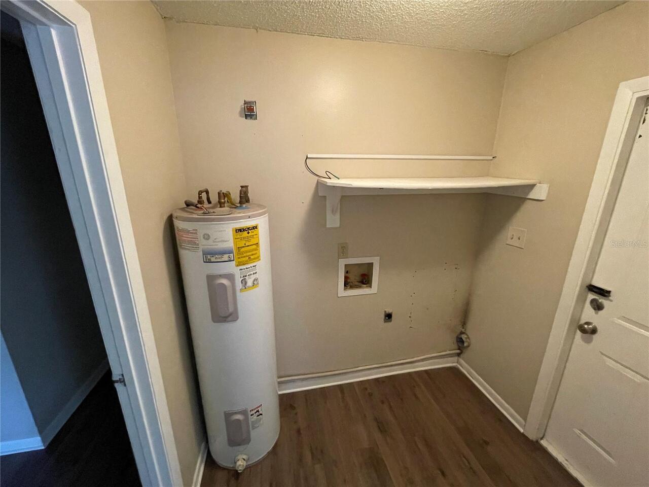 Listing Photo 8