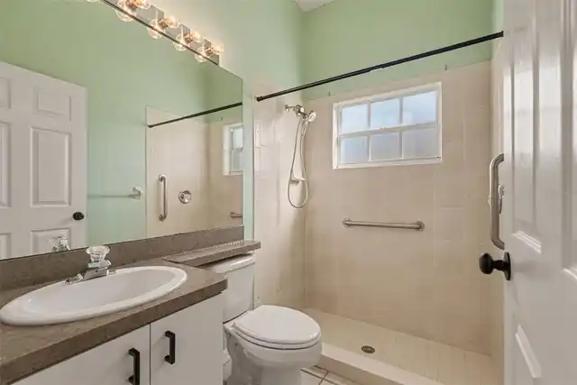 Listing Photo 18