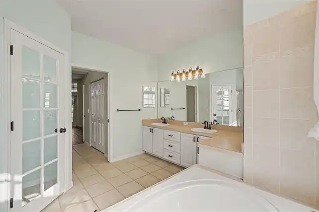 Listing Photo 27