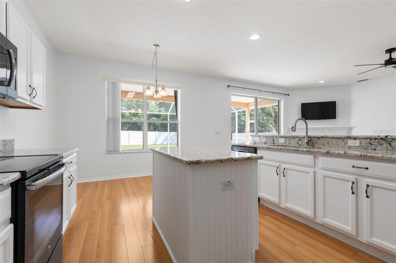Listing Photo 14
