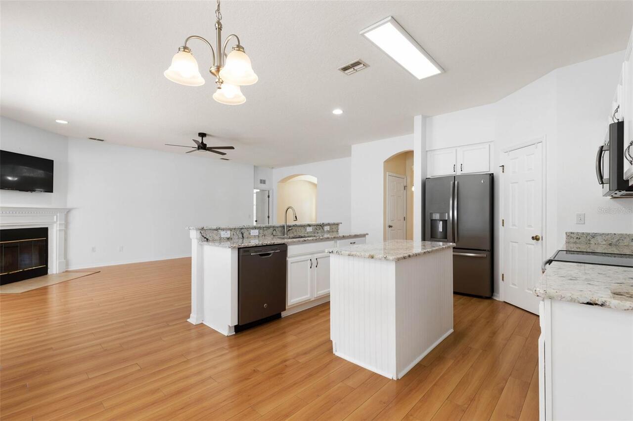 Listing Photo 15