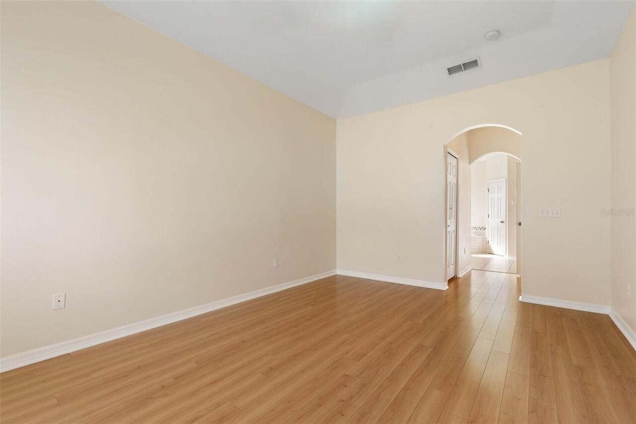 Listing Photo 33