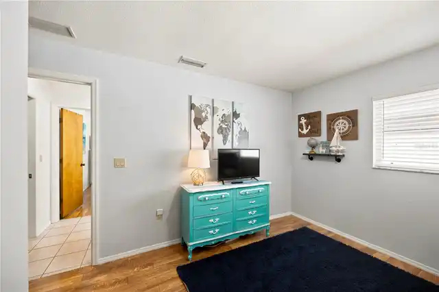 Listing Photo 32