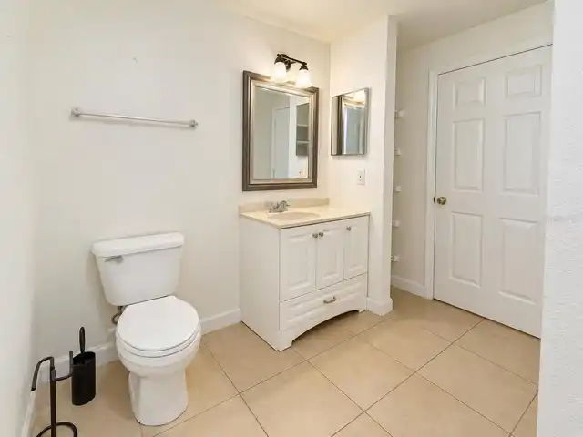 Listing Photo 9