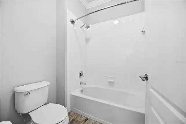 Listing Photo 24