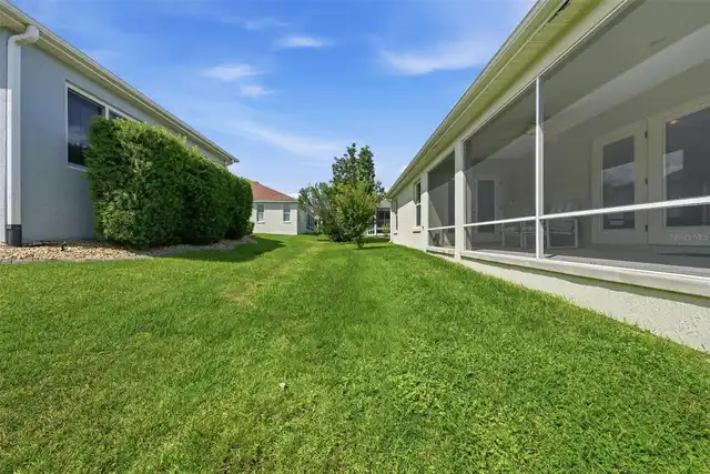 Listing Photo 12