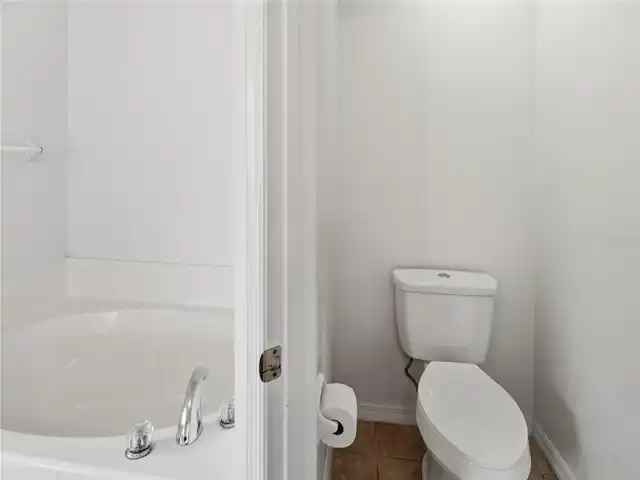 Listing Photo 14