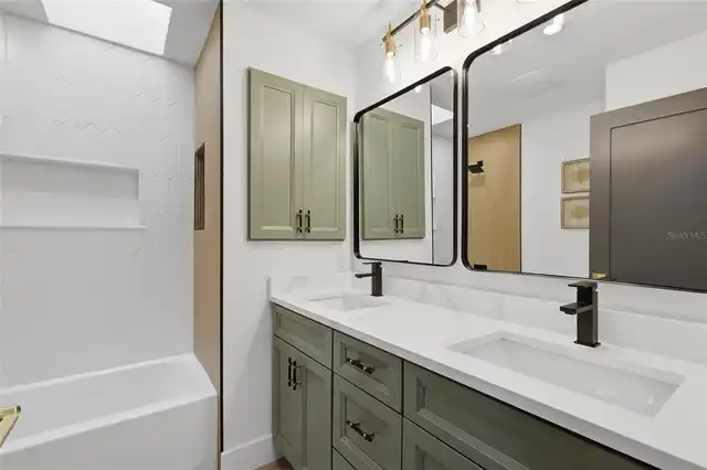 Listing Photo 28