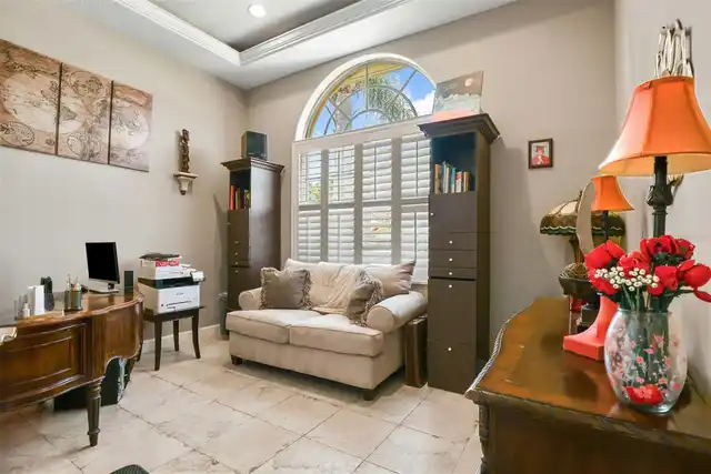 Listing Photo 18