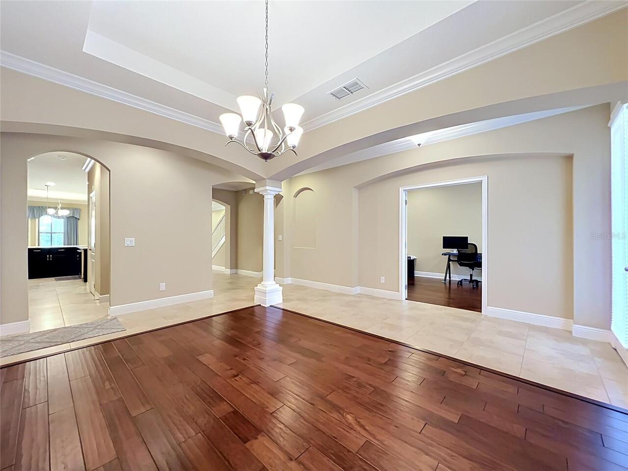 Listing Photo 12