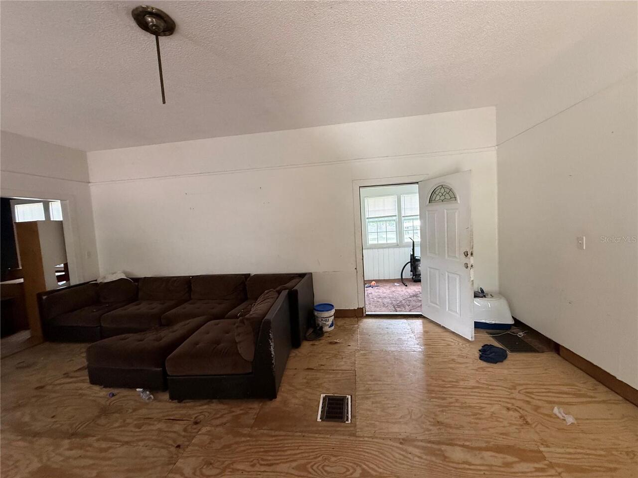 Listing Photo 7