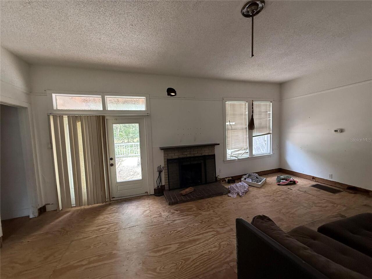 Listing Photo 8