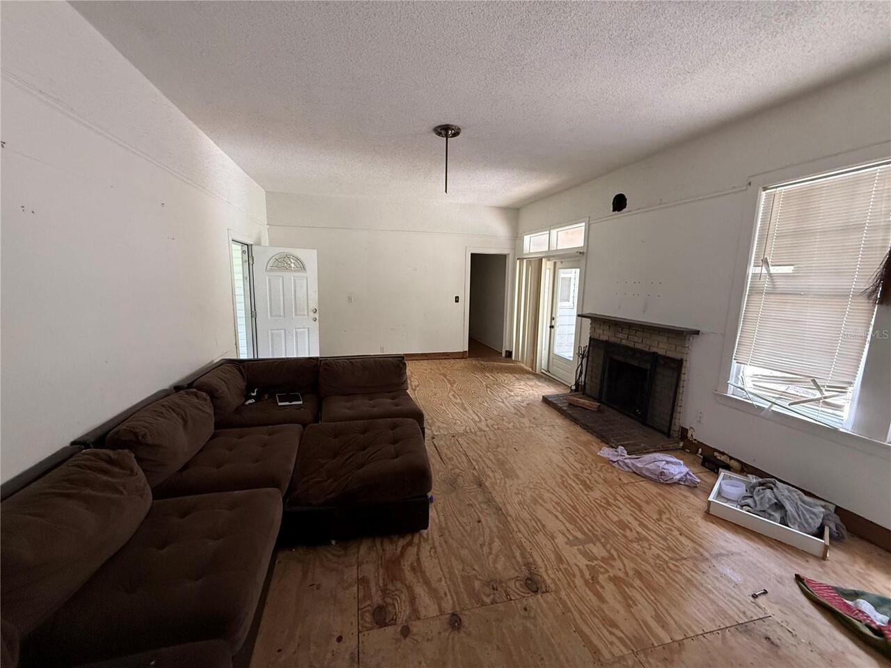 Listing Photo 10