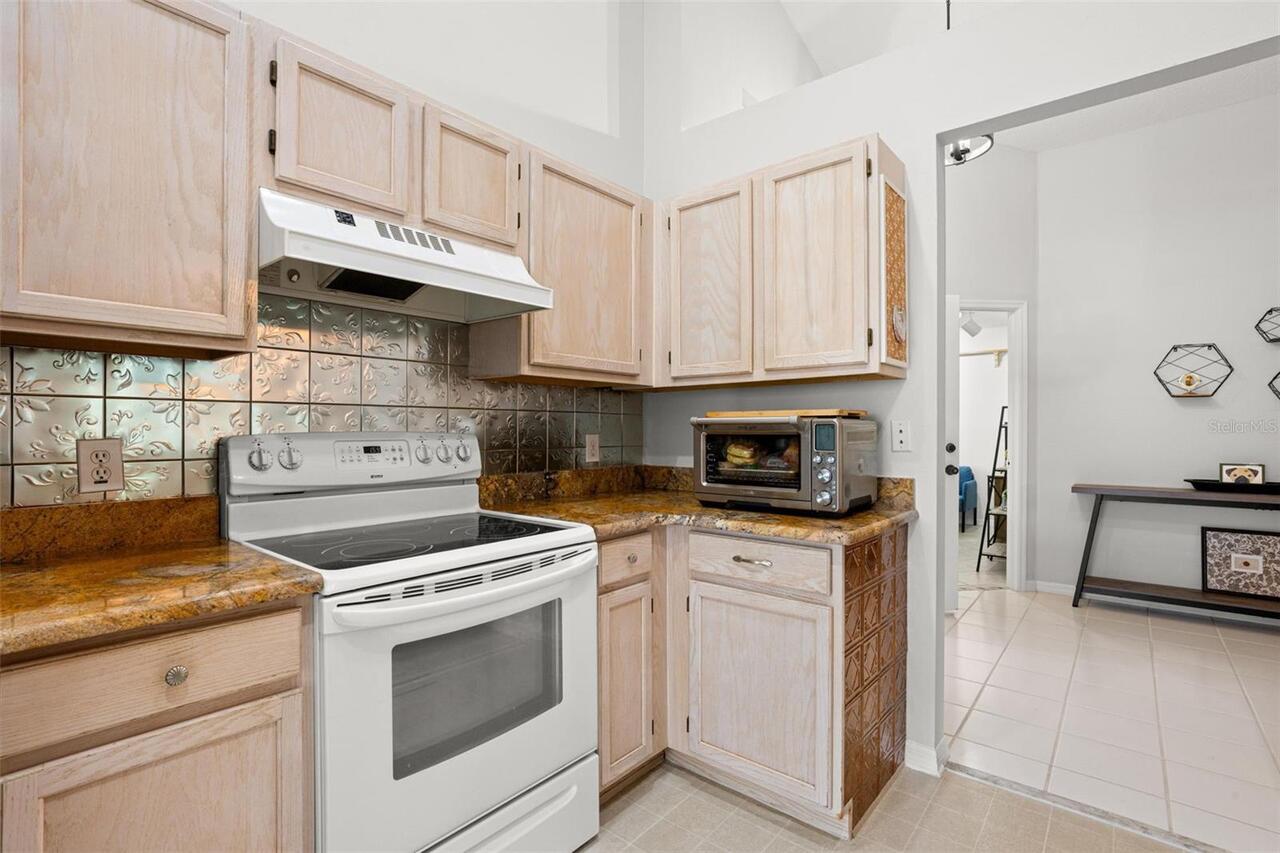 Listing Photo 9