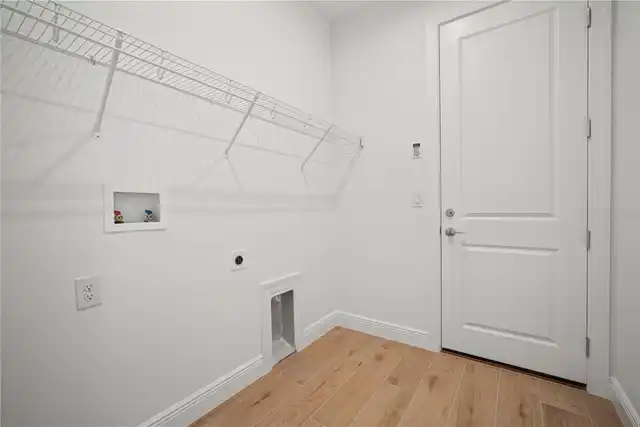 Listing Photo 14