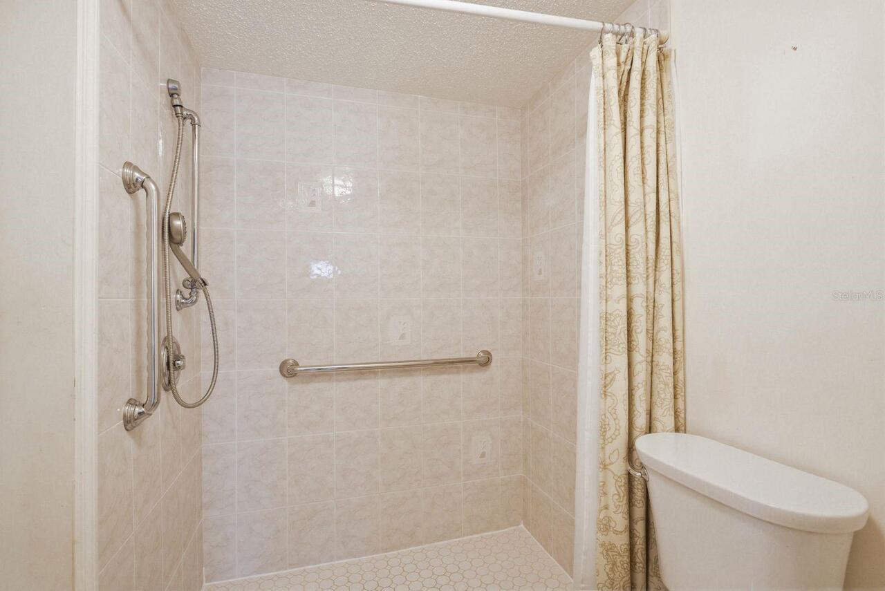 Listing Photo 20