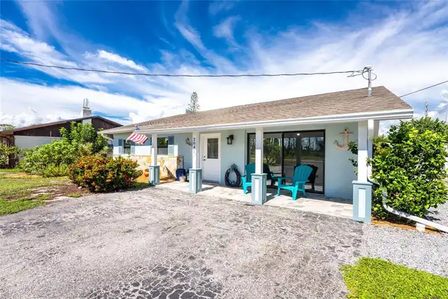 Listing Photo 11