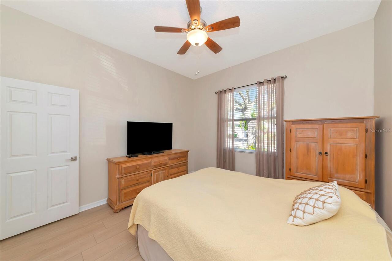 Listing Photo 37