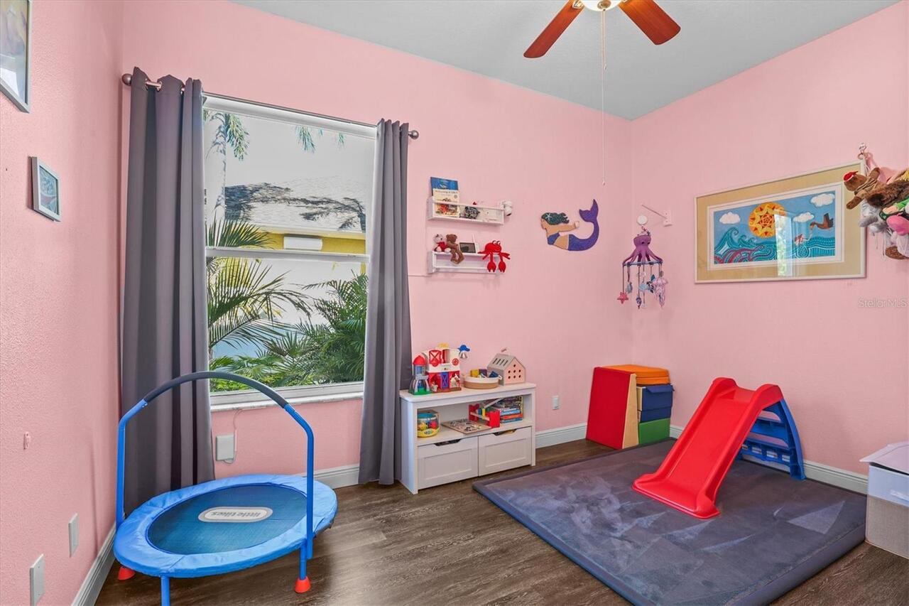 Listing Photo 32