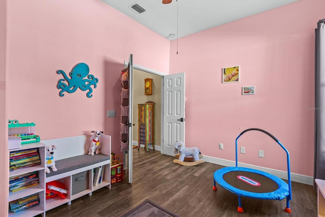 Listing Photo 33