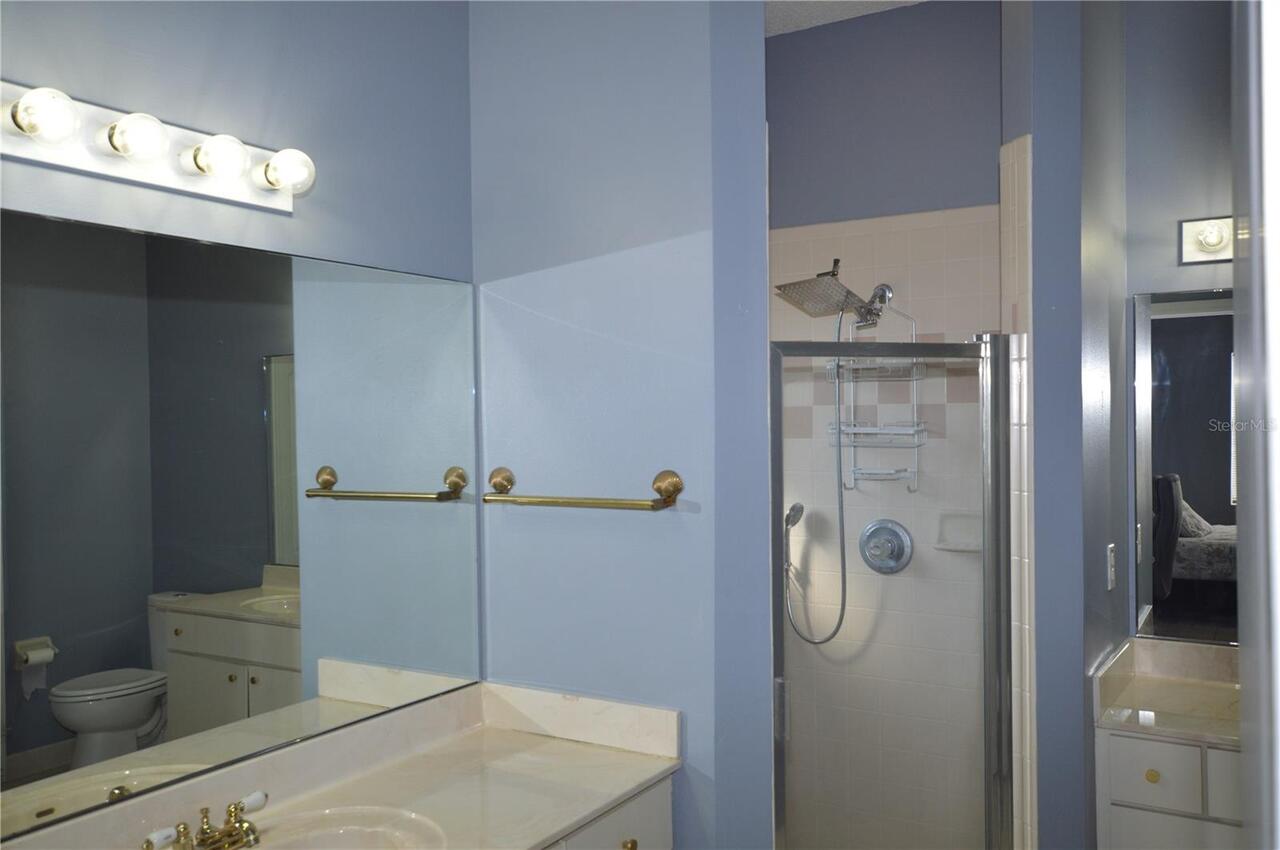 Listing Photo 12