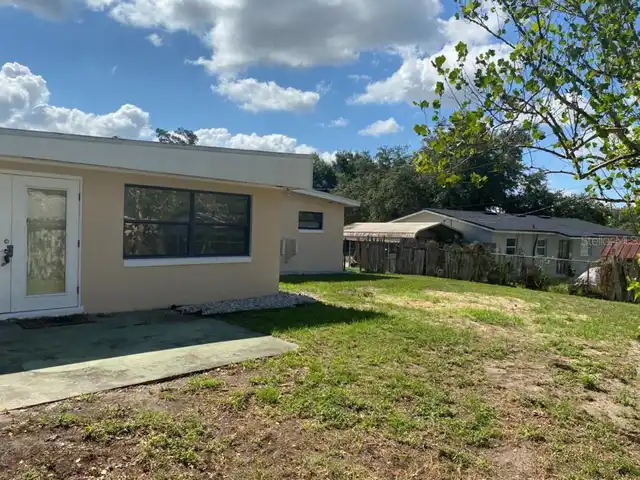 Listing Photo 6