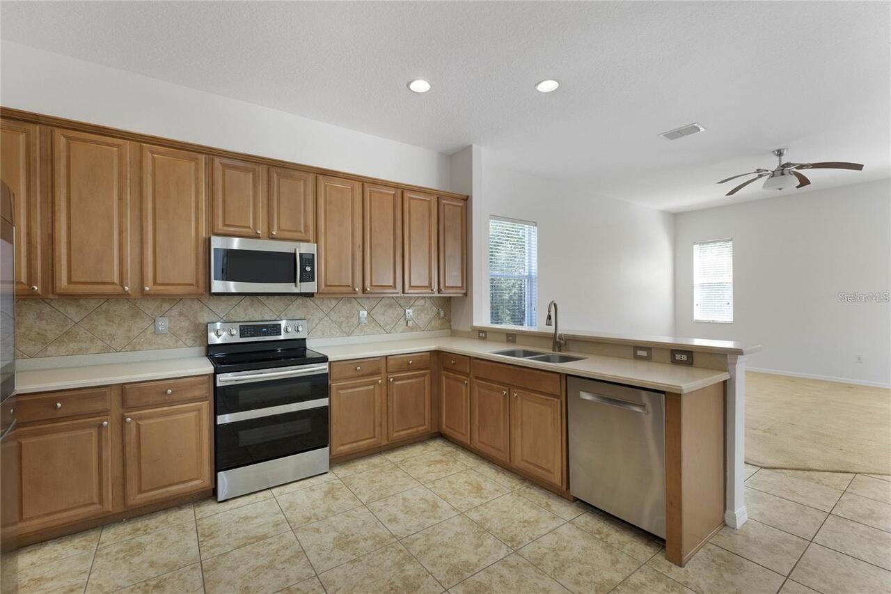 Listing Photo 11