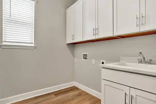 Listing Photo 8