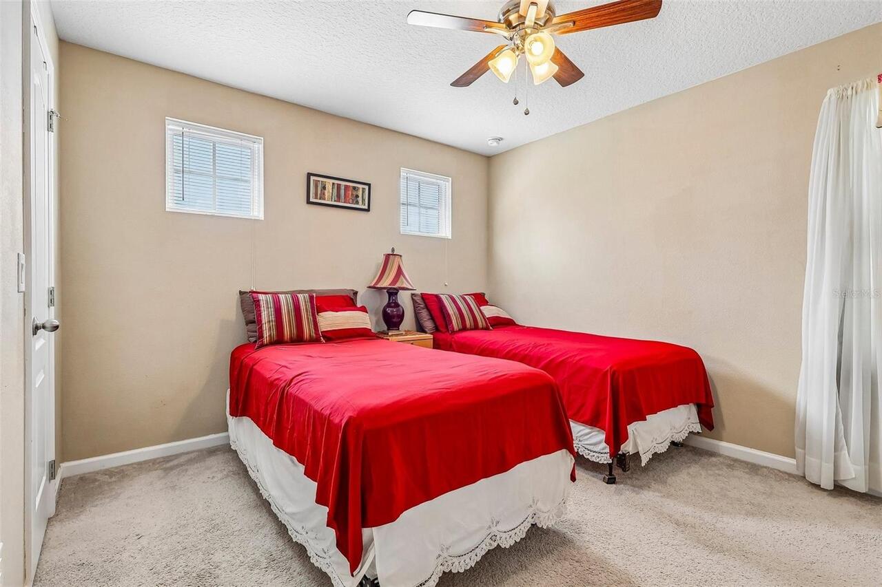 Listing Photo 12