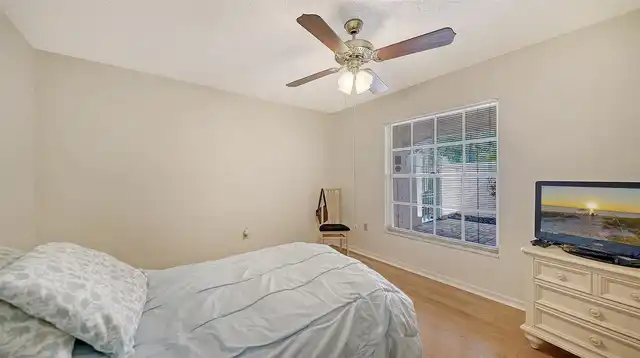 Listing Photo 33