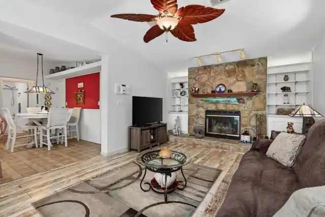 Listing Photo 18
